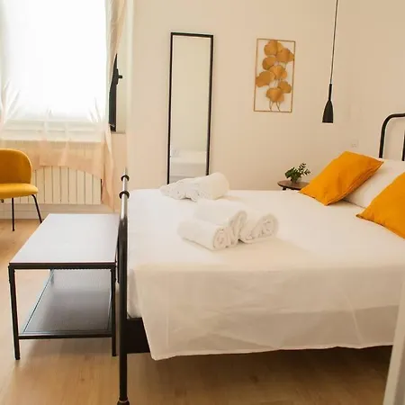 Apartment Macchi Centro *